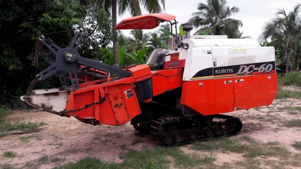 รถเกี้ยวพร้อมใช้ DC60 กระสอบ รถปี่2553เล่มทะเบียนพร้อม เทเลอร์พร้อม