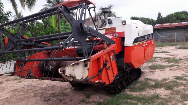 รถเกี้ยวพร้อมใช้ DC60 กระสอบ รถปี่2553เล่มทะเบียนพร้อม เทเลอร์พร้อม