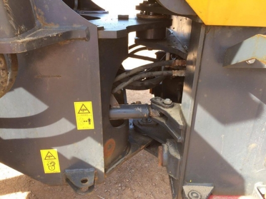 ขายรถตักล้อยาง KOMATSU WA100-5 ปี 2009 4XXX ชม. รถนอกนำเข้าจากญี่ปุ่น สภาพสวยพร้อมใช้ มีVDOการทำงานครับ