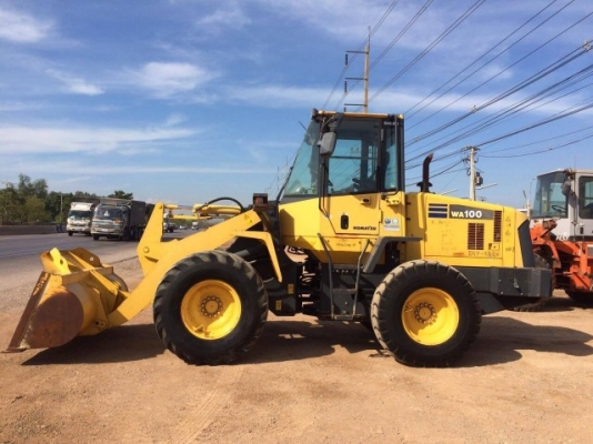 ขายรถตักล้อยาง KOMATSU WA100-5 ปี 2009 4XXX ชม. รถนอกนำเข้าจากญี่ปุ่น สภาพสวยพร้อมใช้ มีVDOการทำงานครับ