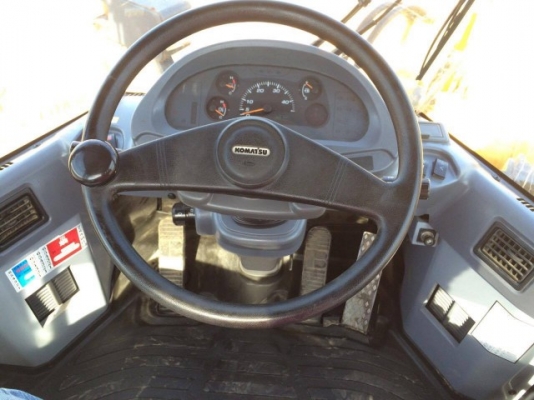 ขายรถตักล้อยาง KOMATSU WA100-5 ปี 2009 4XXX ชม. รถนอกนำเข้าจากญี่ปุ่น สภาพสวยพร้อมใช้ มีVDOการทำงานครับ