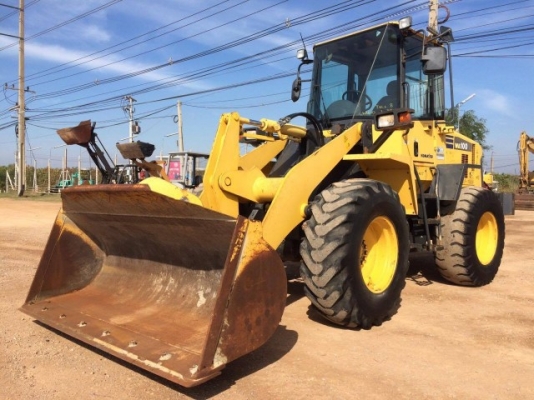 ขายรถตักล้อยาง KOMATSU WA100-5 ปี 2009 4XXX ชม. รถนอกนำเข้าจากญี่ปุ่น สภาพสวยพร้อมใช้ มีVDOการทำงานครับ
