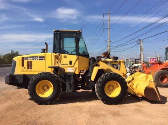 ขายรถตักล้อยาง KOMATSU WA100-5 ปี 2009 4XXX ชม. รถนอกนำเข้าจากญี่ปุ่น สภาพสวยพร้อมใช้ มีVDOการทำงานครับ