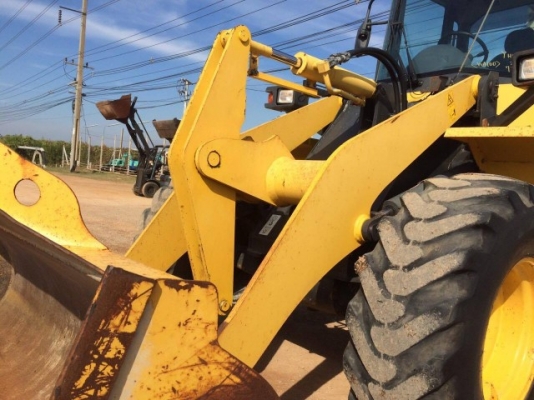 ขายรถตักล้อยาง KOMATSU WA100-5 ปี 2009 4XXX ชม. รถนอกนำเข้าจากญี่ปุ่น สภาพสวยพร้อมใช้ มีVDOการทำงานครับ