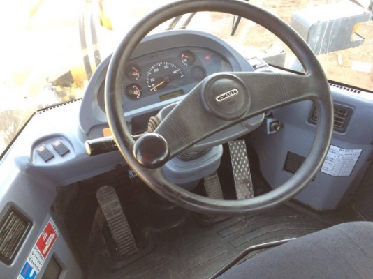 ขายรถตักล้อยาง KOMATSU WA100-5 ปี 2009 4XXX ชม. รถนอกนำเข้าจากญี่ปุ่น สภาพสวยพร้อมใช้ มีVDOการทำงานครับ