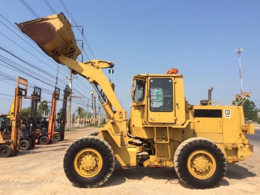 ขายรถตักล้อยาง CAT 926 สภาพสวยพร้อมใช้ นำเข้าจากญี่ปุ่น มีVDOการทำงานครับ