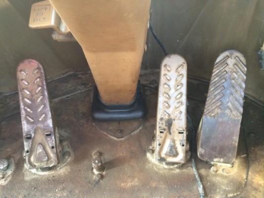 ขายรถตักล้อยาง CAT 926 สภาพสวยพร้อมใช้ นำเข้าจากญี่ปุ่น มีVDOการทำงานครับ ขายรถตักล้อยาง CAT 926 สภาพสวยพร้อมใช้ นำเข้าจากญี่ปุ่น มีVDOการทำงานครับ