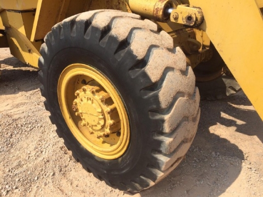 ขายรถตักล้อยาง CAT 926 สภาพสวยพร้อมใช้ นำเข้าจากญี่ปุ่น มีVDOการทำงานครับ ขายรถตักล้อยาง CAT 926 สภาพสวยพร้อมใช้ นำเข้าจากญี่ปุ่น มีVDOการทำงานครับ