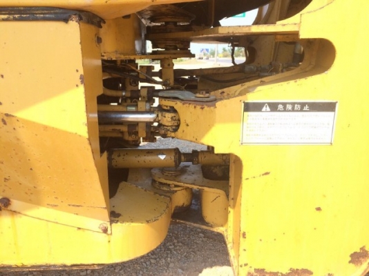 ขายรถตักล้อยาง CAT 926 สภาพสวยพร้อมใช้ นำเข้าจากญี่ปุ่น มีVDOการทำงานครับ ขายรถตักล้อยาง CAT 926 สภาพสวยพร้อมใช้ นำเข้าจากญี่ปุ่น มีVDOการทำงานครับ