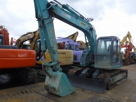 ขายรถแบคโฮ KOBELCO SK135SR YY04 พร้อมลายหัวเจาะ ใบมีดดันหน้า   รถนอกนำเข้าจากญี่ปุ่น สภาพสวยพร้อมใช้งาน ถึงไทยเร็วๆนี้ครับ