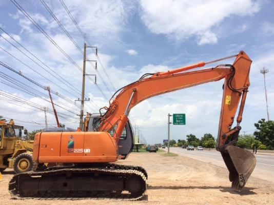ขายรถแบคโฮ HITACHI EX225USR-5 คอลโทรลสั้น รถนอกนำเข้าจากญี่ปุ่น สภาพสวยพร้อมใช้ มีVDOการทำงานครับ ขายรถแบคโฮ HITACHI EX225USR-5 คอลโทรลสั้น รถนอกนำเข้าจากญี่ปุ่น สภาพสวยพร้อมใช้ มีVDOการทำงานครับ