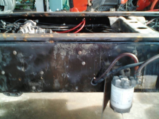 ขาย10ล้อ2เพลา หัวแชชซี FM 1J 225แรง แชชซีสวยเดิม หัวเดิม เอกสารเล่มทะเบียนครบ สภาพพร้อม