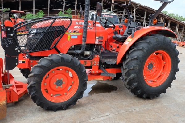 รถไถมือสอง M6040 ใบมีด+ผาน 1 ตัว ดาวน์ 55,000 โทรเลย 089-0111624