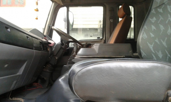 ขาย hino 1m 220 แรง รถเดิมๆๆ  โทร 080-1151964