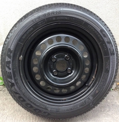 ล้ออะไหล่ 4รู100 พร้อมยาง ขอบ15