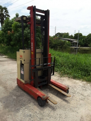 ขายรถยกไฟฟ้าเสาสูงสี่เมตรขนาด1.3ตันพร้อมใช้เก่านอกครับ ราคา 68,000บาท