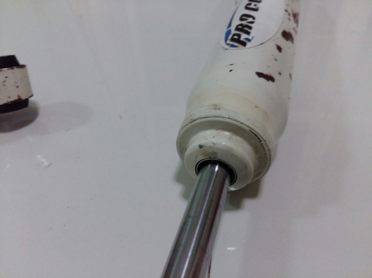 ขายโช้คprocomp explorer 25นิ้ว