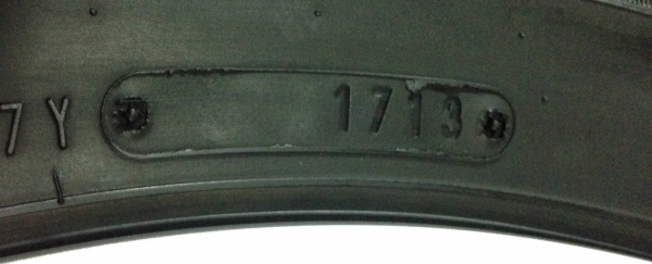 ล้อแม็ก Ford Ranger พร้อมยาง 265-65-17 ล้อแม็ก Ford Ranger พร้อมยาง 265-65-17