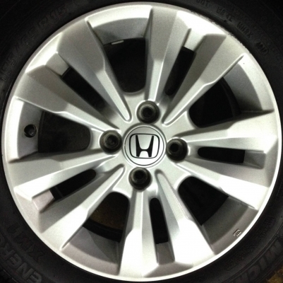 แม็ก Honda City พร้อมยาง 175-65-15 แม็ก Honda City พร้อมยาง 175-65-15