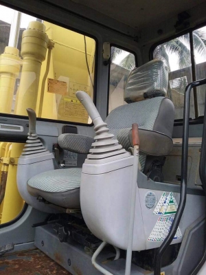 ขายรถขุด SUMITOMO SH 120A1 ใช้งานน้อย