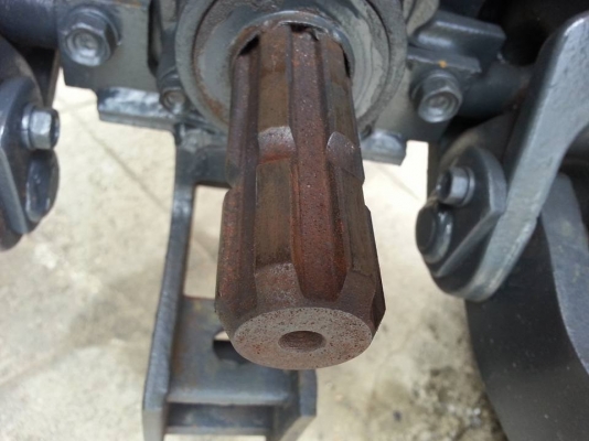 คูโบต้า L4708 4 WD พร้อมใบมีดตราช้าง ทำงาน 619 ชั่วโมง ปี 2556