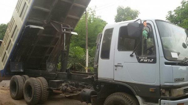 ขายสิบล้อดั้ม