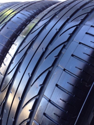 ยาง Bridgstone 265-60-18 made in japan ปี 14 ครบชุด 4 เส้น 7500  สภาพสวยๆไม่บวมไม่กินข้าง ดอกยางเหลือเยอะเอาไปวิ่งกันใด้อีกยาวค่ะ