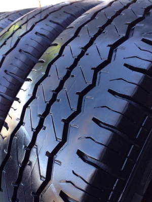 ยาง Hankook 215-70-16 ปี 14 ครบชุด 4 เส้น 3800 สภาพสวยๆไม่บวมไม่กินข้าง ดอกยางเหลือเยอะเอาไปวิ่งกันใด้อีกยาวค่ะ ยาง Hankook 215-70-16 ปี 14 ครบชุด 4 เส้น 3800 สภาพสวยๆไม่บวมไม่กินข้าง ดอกยางเหลือเยอะเอาไปวิ่งกันใด้อีกยาวค่ะ