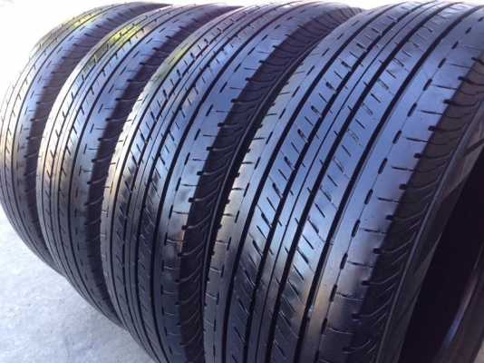 ยาง Bridgstone 215-65-16 ปี 15 ครบชุด 4 เส้น 6000  สภาพสวยๆไม่มีปะไม่บวมไม่กินข้าง ดอกยางเหลือเยอะเอาไปวิ่งกันใด้อีกยาวค่ะ