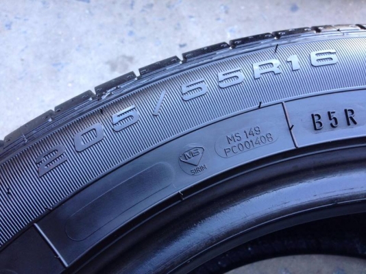 ยาง GOOD YEAR 205-55-16 ปี 15 ครบชุด 4 เส้น 3500  สภาพสวยๆไม่มีปะไม่บวมไม่กินข้าง ดอกยางเหลือเยอะเอาไปวิ่งกันใด้อีกยาวค่ะ