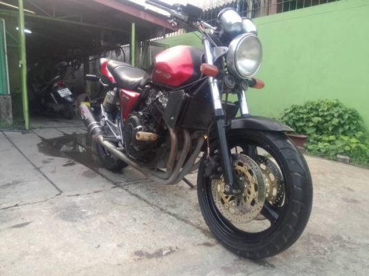 โอ บางนา ขาย/แลก/เทิร์น cb400 ราคา 45,000 บาท โอ บางนา ขาย/แลก/เทิร์น cb400 ราคา 45,000 บาท