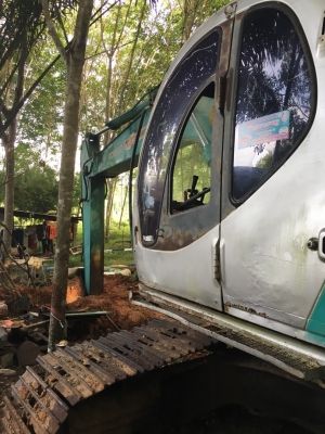 ขายรถแบคโฮ KOBELCO SK200-Vธรรมดา เอกสารอินวอย ราคา 550000