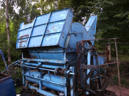 ขายตู้นวดข้าว5ฟุตรถพิเศษตามสภาพสนใจติดต่อ0807346335ครับ