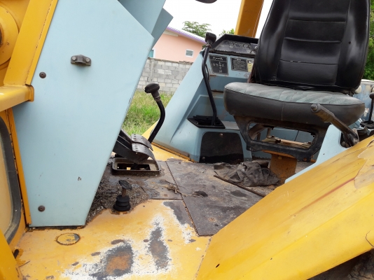 ขายด่วนรถCAT-7Ejตักหน้าขุดหลังรถสวยสภาพพร้อมใช้งาน ขายด่วนรถCAT-7Ejตักหน้าขุดหลังรถสวยสภาพพร้อมใช้งาน