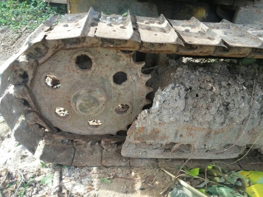 ขายรถแทรคเตอร์ KOMATSU D20P-5 สไลด์ใบมีดได้ 8 ทิศทาง ราคา 220000