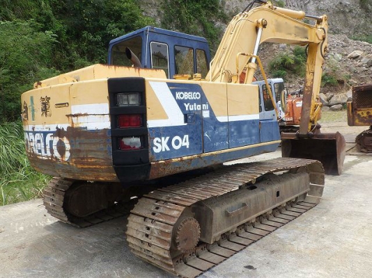 ขายรถขุดเก่าญี่ปุ่นkobelco sk04n2 มาร์คทู แทรกกว้าง 60 cm รถถึงไทยเร็วๆนี้สนใจติดต่อสอบถาม 092-3309229 อี๊ด