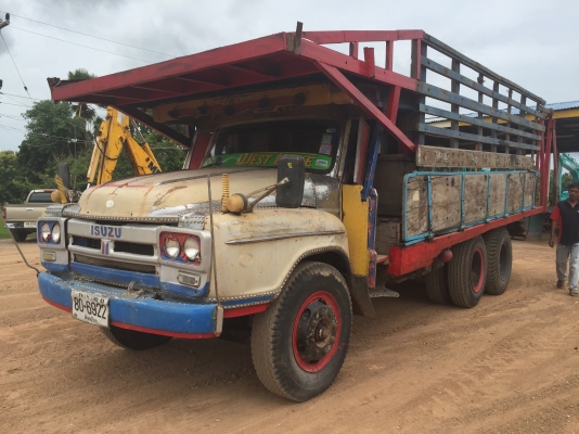 ขายรถบรรทุก 10 ล้อ หัวยาว เพลาเดียว