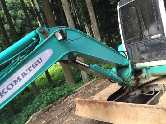 ขาย PC40-7 ห้องเก๋ง  สภาพพร้อมใช้ นำเข้าจากประเทศญี่ปุ่น ติดต่อ อำพล 090-9694506,080-3031241