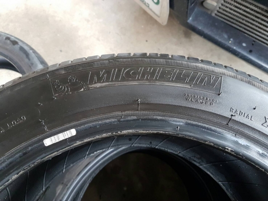 ขายยางยางมิชลิน 245/45/17 ปี13,14 ดอกหนาๆ