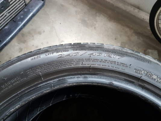 ขายยางยางมิชลิน 245/45/17 ปี13,14 ดอกหนาๆ