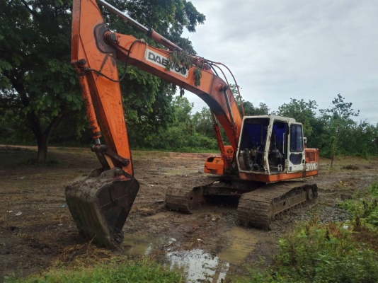 รถขุด แดวู 220 LC รถพร้อมใช้งาน