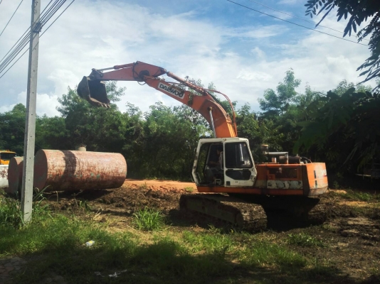 รถขุด แดวู 220 LC รถพร้อมใช้งาน