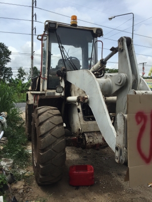 ขายรถตักล้อยาง ขายรถตักล้อยาง