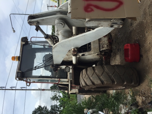 ขายรถตักล้อยาง ขายรถตักล้อยาง