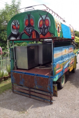 ขอเช่าพื้นที่ขายอาหารเครื่องดื่มบนรถครับ