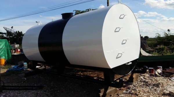 ถัง 12,000 ลิตร สภาพสวยๆ พร้อมจัดส่ง เพิ่งทำสีใหม่ เนี๊ยบๆนิ้งๆเลยครับ ถัง 12,000 ลิตร สภาพสวยๆ พร้อมจัดส่ง เพิ่งทำสีใหม่ เนี๊ยบๆนิ้งๆเลยครับ