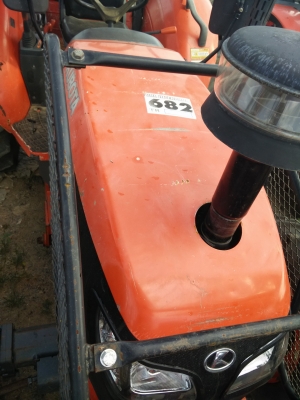 ขายแทรกเตอร์รุ่น M7040 ตามสภาพเลยครับ รถใช้งานได้ปกติทุกอย่าง สภาพดีครับ