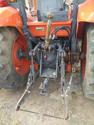 ขายแทรกเตอร์รุ่น M7040 ตามสภาพเลยครับ รถใช้งานได้ปกติทุกอย่าง สภาพดีครับ