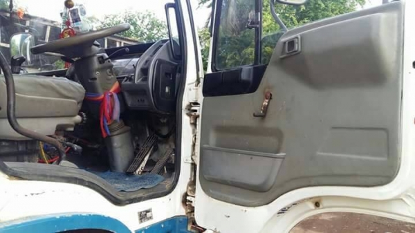 ขาย 965,000 HINO FM1M วางเครื่อง P11c.320 แรง 2 เพลา แม่ลูกไม่ดั้มรถอยู่พิจิตร แม่ลูกกะบะยาว 6.20 ม. 090-772-3710 090-772-3708