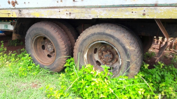 ขาย 10 ล้อ หัวยาว เพลาเดียว เครื่อง EH100 150 แรงม้า คัสซีสวยตลอดเส้น มีเล่มแต่ไม่มีชุดโอน